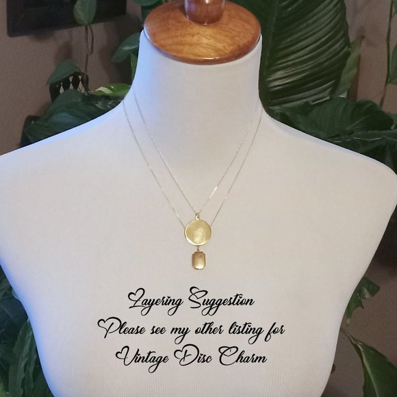 Vintage 10K YG Tiny Locket with Chain - Picture 14 of 15